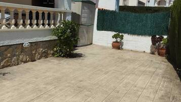 Enceinte de lâhĂ©bergement