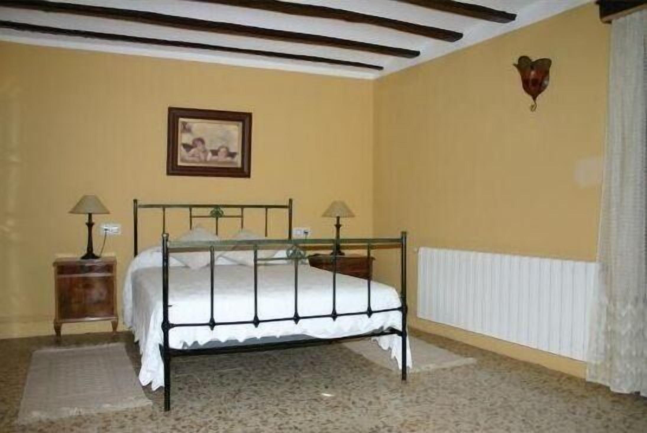 Casa Rural Abuelo Luis for 8 people