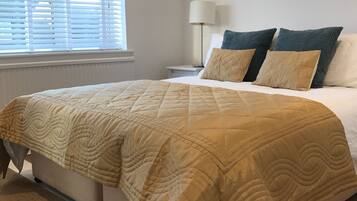 3 chambres, fer et planche Ă repasser, Wi-Fi gratuit, draps fournis