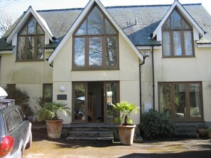 Exterior - House With Sea Views And Sunny Aspect (Thurlestone)