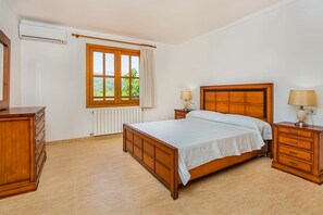 4 habitaciones y caja de seguridad en la habitación 