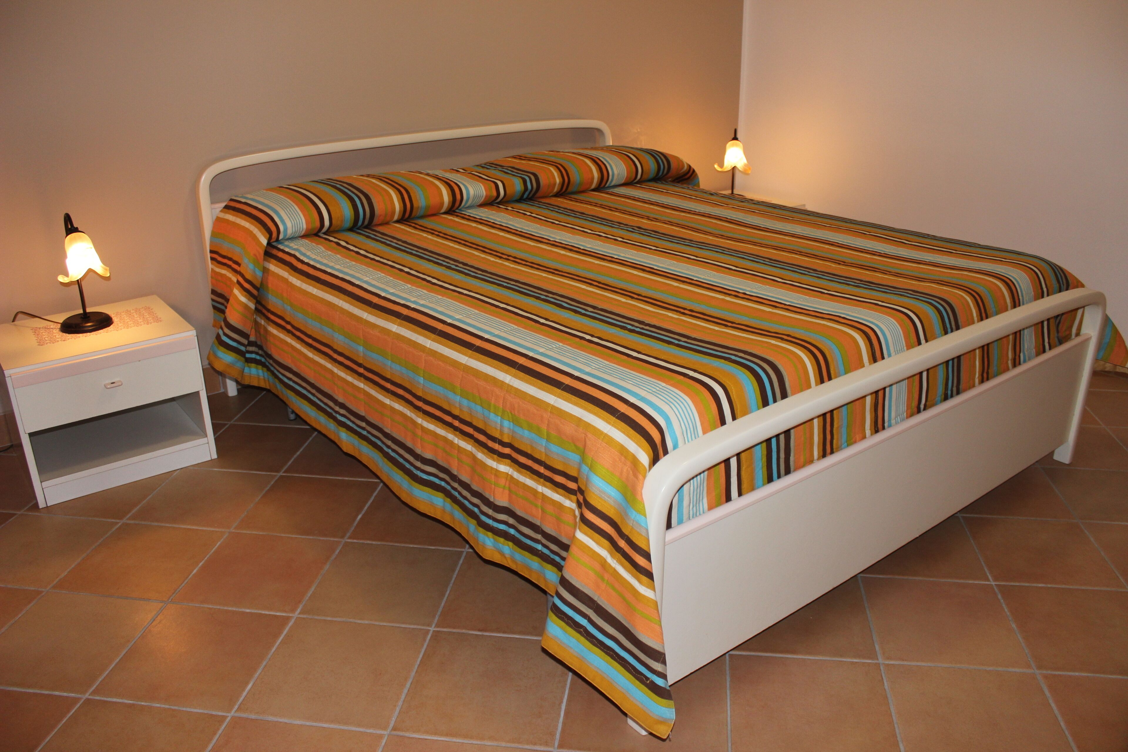 House with Enchanting Ocean View-S. Gregorio and the Aeolian Islands. Free WI-FI