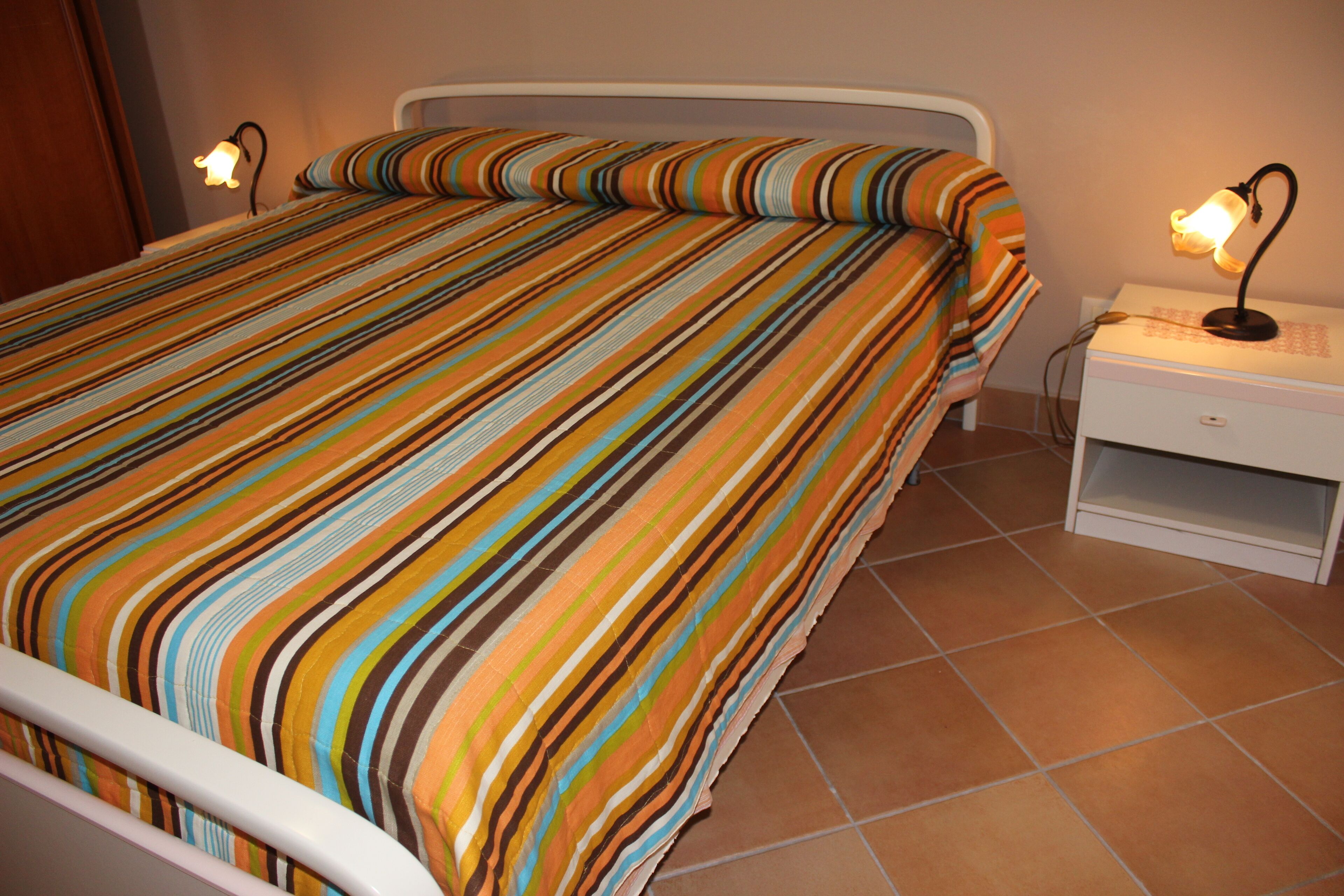 House with Enchanting Ocean View-S. Gregorio and the Aeolian Islands. Free WI-FI