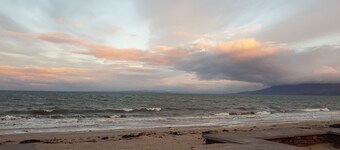 Cosey Country Cottage i landlige landsbyen beliggenhet nær stranden og golfklubb