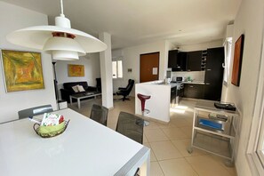 TV - Bride apartment Colonno (colonno)