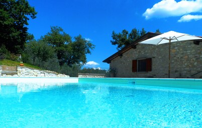 Old Tuscan farmhouse with salt pool, soccer/volleyball field, barbecue