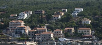 GROTE LUXE VILLA MET PRIVÉ ZWEMBAD, PRACHTIG UITZICHT OP ZEE, WIFI EN SATELLIETTV