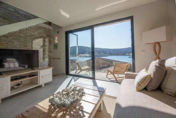 TV, DVD player, stereo