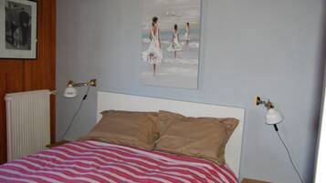 3 Schlafzimmer, Bügeleisen/Bügelbrett, WLAN, Bettwäsche