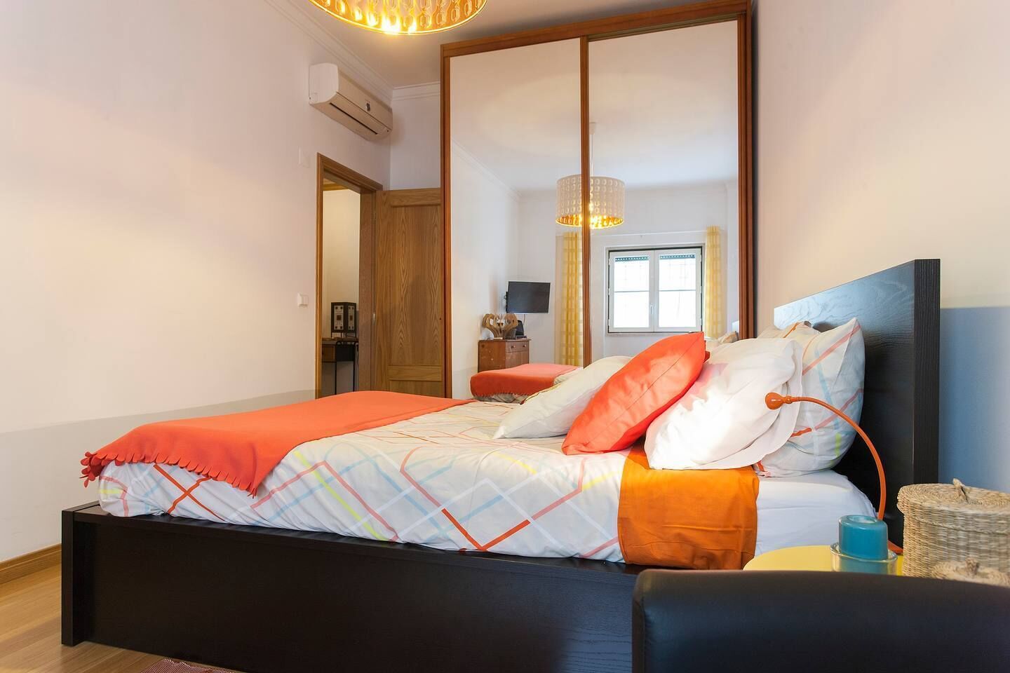 1 bedroom, desk, iron/ironing board, WiFi