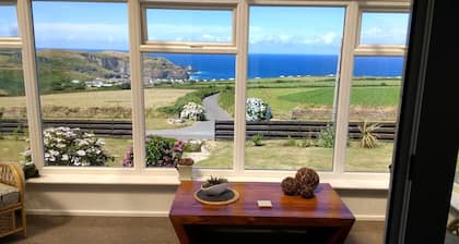 Luxury Apartment with Spectacular sea views Close to Boscastle/Tintagel