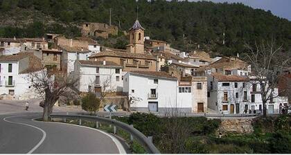 LANDHAUS IN SIERRA DE ESPADAN-VEO