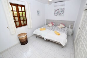 3 habitaciones, tabla de planchar con plancha y wifi gratis 