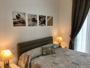 2 sovrum, värdeförvaringsskåp på rummet och strykjärn/strykbräda