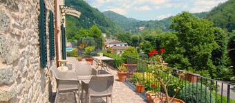 Detatched Villa With Pool In Walking Distance to Fornoli, Bagni Di Lucca