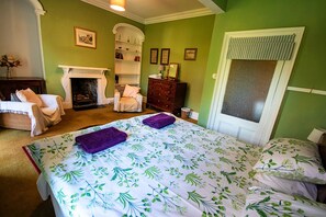 6 間睡房、熨斗/熨衫板、可攜式嬰兒床、Wi-Fi (收費)