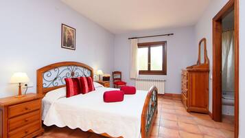 4 bedrooms