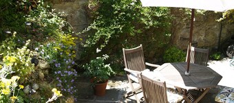 Spacious Period Home With Private Walled Courtyard