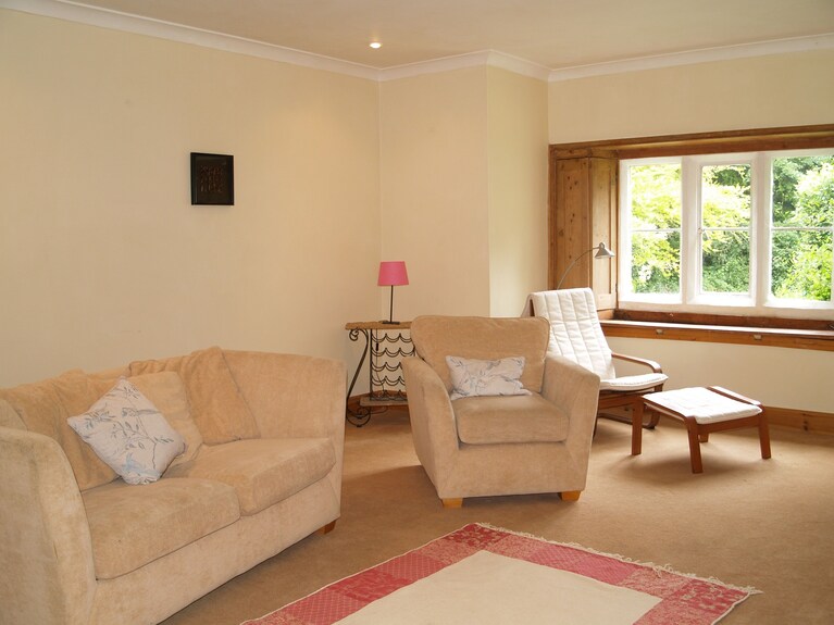 Spacious Period Home With Private Walled Courtyard - Shanklin