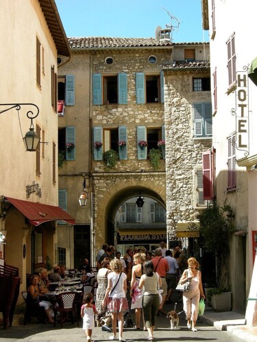 Heights of Vence, panoramic sea view, heated swimming pool, Spacious Home 5*****