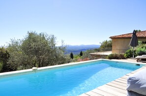 Piscine extérieure, piscine chauffée