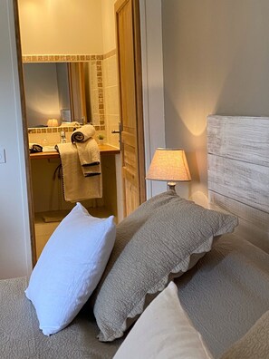 3 habitaciones, escritorio y insonorización 