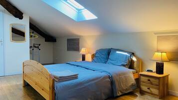 5 chambres, fer et planche à repasser, Wi-Fi gratuit, draps fournis