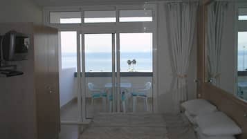 Iron/ironing board, free WiFi, bed sheets, wheelchair access