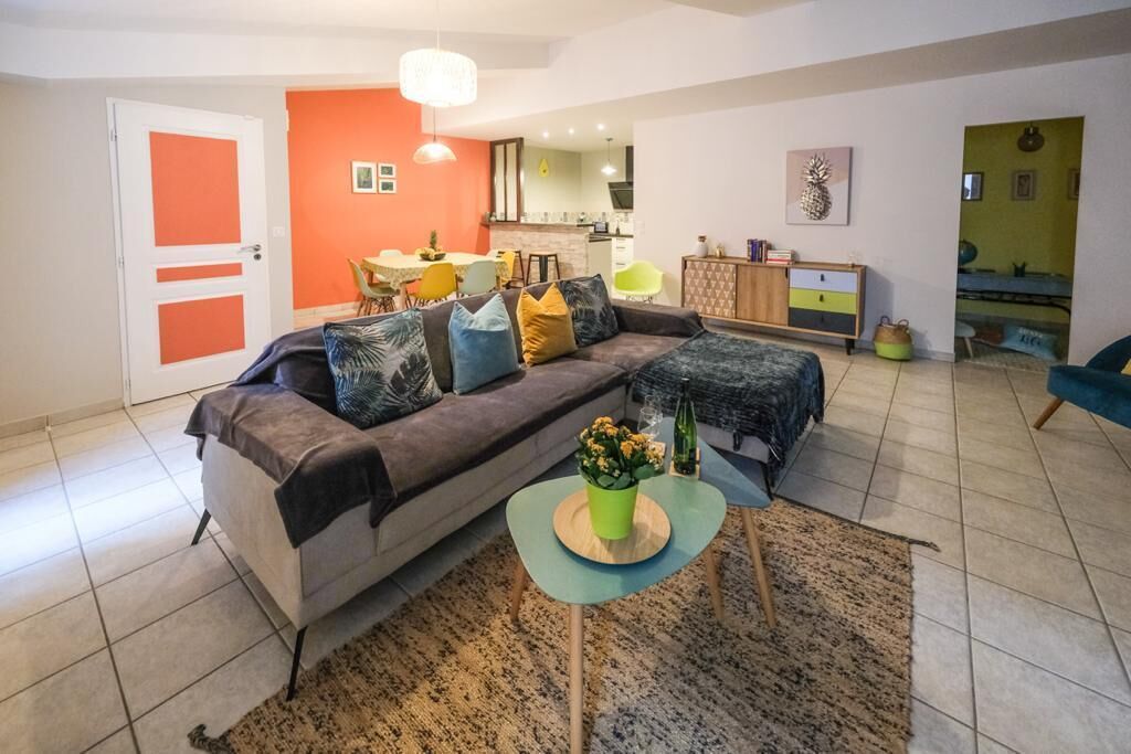 TV, table tennis, books