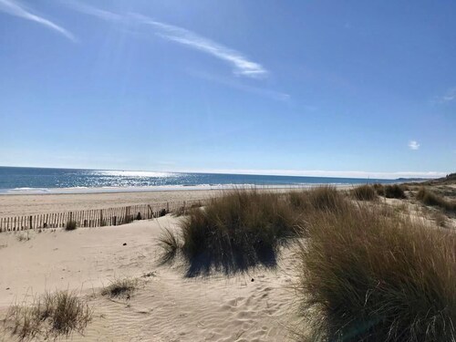 Meublé de tourisme ****, tropézienne-style terrace, large private garage.