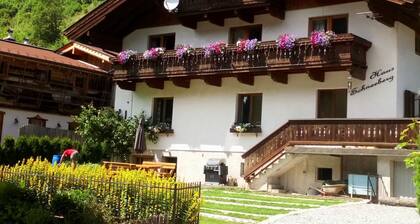 Haus Schneeberg - Selbhorn - Family apartment sleeping up to 5 people, with Hochkönig Card
