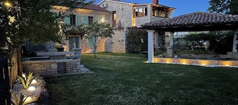 Rustic farmhouse surrounded by the greenery of the large and spacious garden ... with swimming pool