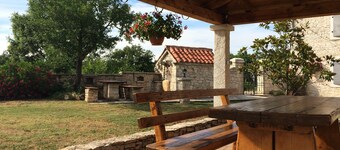 Rustic farmhouse surrounded by the greenery of the large and spacious garden ... with swimming pool