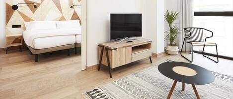 1 bedroom, in-room safe, iron/ironing board, WiFi