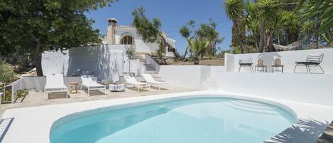 Udendørs pool, opvarmet pool