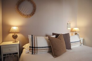 2 Schlafzimmer, Schreibtisch, Bügeleisen/Bügelbrett, kostenloses WLAN