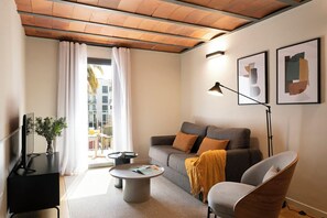Smart TV, stereo - Building with lift by Ramblas! Unbeatable location! (Barcelona)