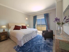 4 bedrooms, desk, iron/ironing board, travel cot - Front Line Villa with Stunning 180 Degree Uninterrupted Sea Views (Porto do Mos)
