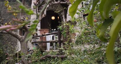 Stone house with River view /NETFLIX & WIFI
