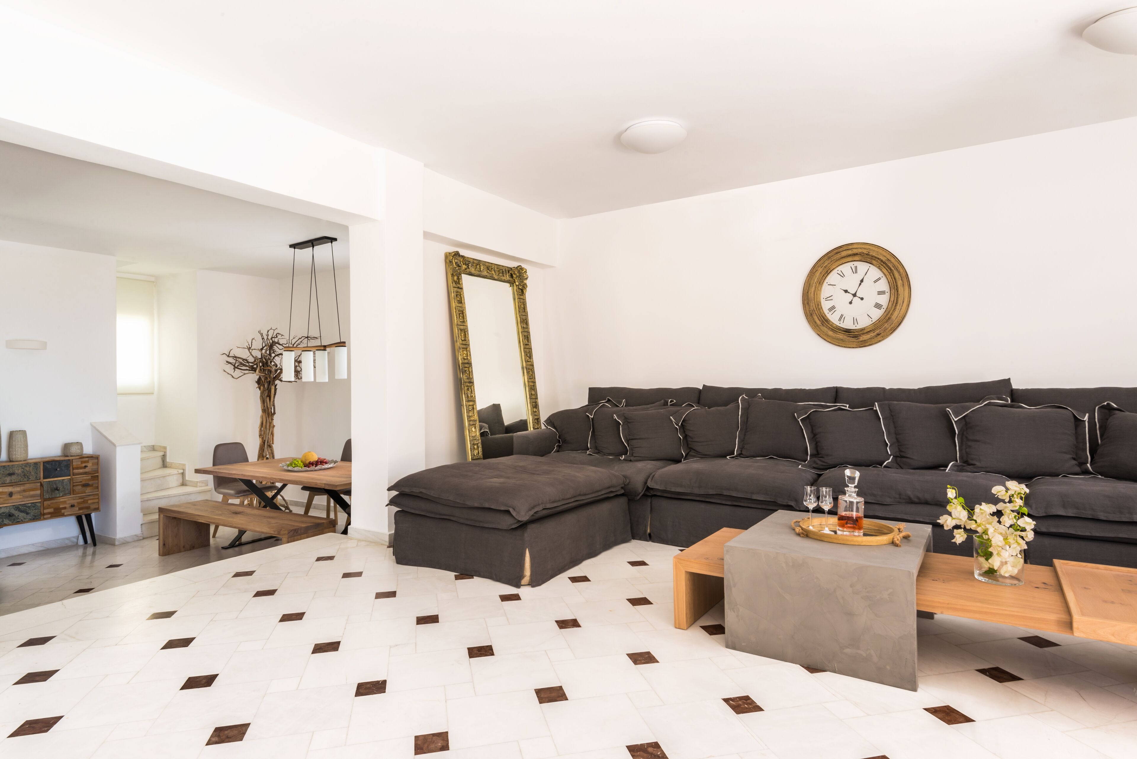 DAMMA BEACHFRONT LUXURY VILLA 