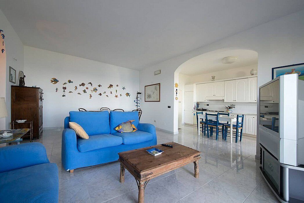 Villa Alisea: A splendid two-story villa located on a hillside, facing the sea, with Free WI-FI.