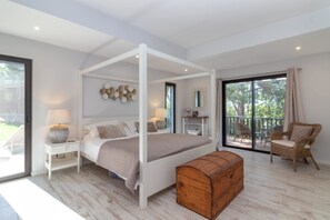 5 bedrooms, WiFi, bed sheets - Casa Palmeiras, Luxury Villa, Tranquil area, BBQ & Large Pool (Carvoeiro)