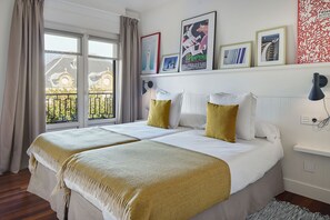 3 bedrooms, iron/ironing board, free WiFi, bed sheets - FANTASTIC APARTMENT NEAR THE BEACH. (Zarautz)