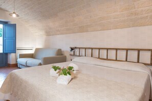 4 chambres, fer et planche à repasser, Wi-Fi, draps fournis