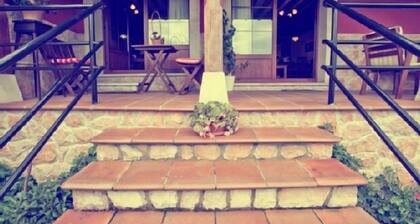 Itsepalvelumajoitus mökki Los Cantores 6 hengelle