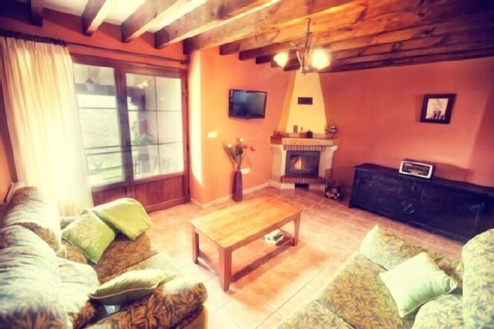 Self catering cottage Los Cantores for 6 people