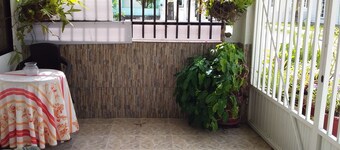 Green Sea Villa Helen Inn - Kilometer 4 Circunvalar