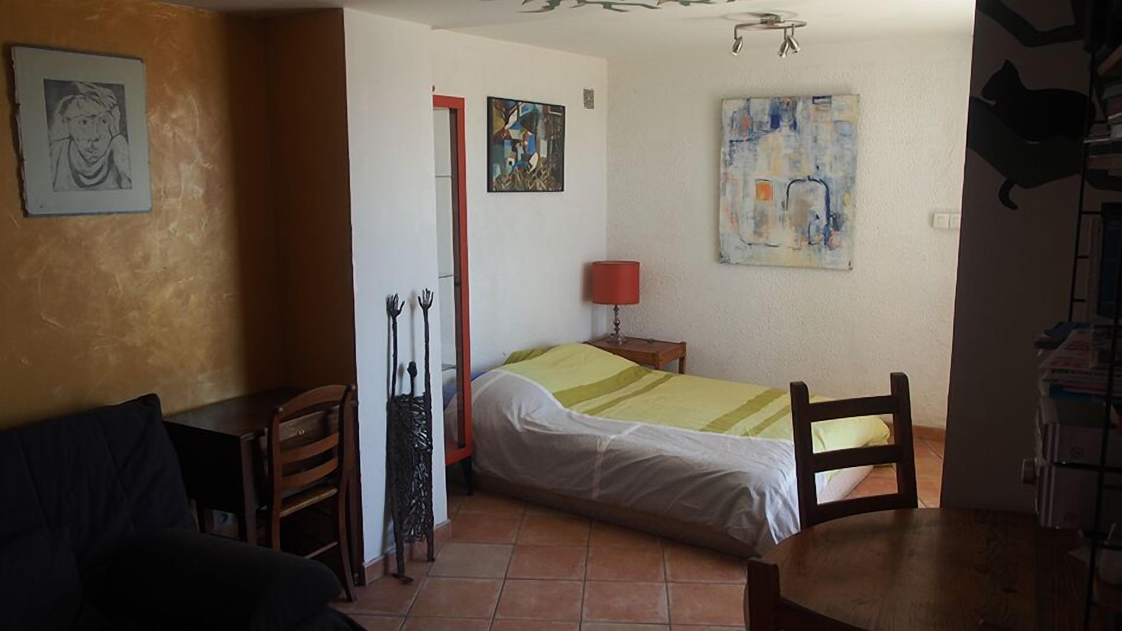 Large south facing terrace with stunning views over bay of Marseille