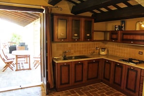 Refrigerador, horno, parrilla de estufa y lavavajillas
