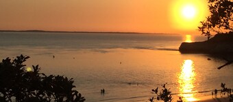 VILLA 160 M ° LIVING LAND AND WITH TREES OF 1500 M ° BEAUTIFUL BUILDING